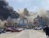 杭州一市场发生火灾,火光冲天，紧急扑救中，原因待查